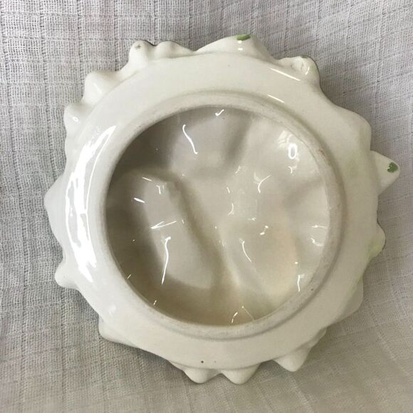 Small Flower Bouquet Lidded Storage Jar - Picture 3 of 7